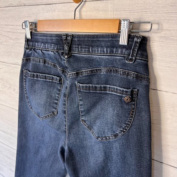 Democracy Jean Womens Size 6 Dark Wash Scalloped Hem Straight Crop Denim - Picture 8 of 12